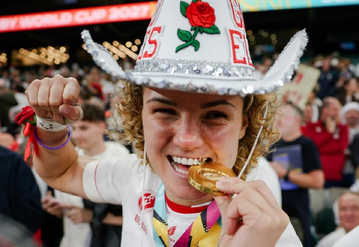 Ellie Kilddune Emily Scarratt England class