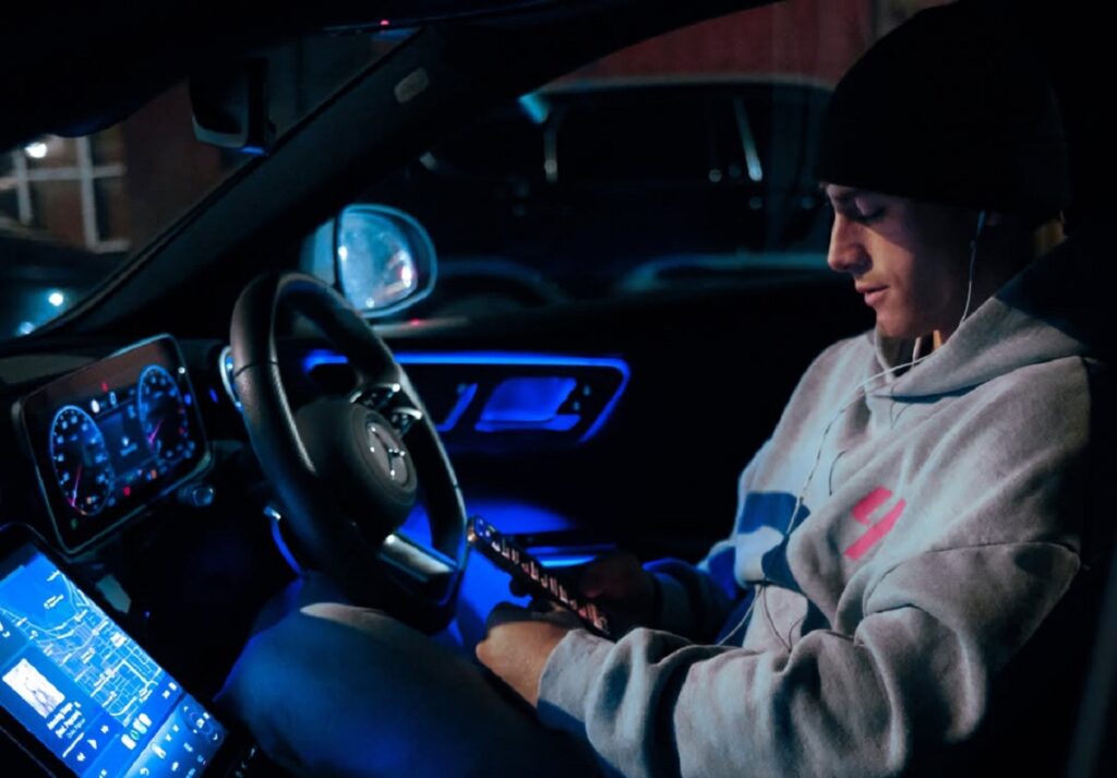 Ruben Love car